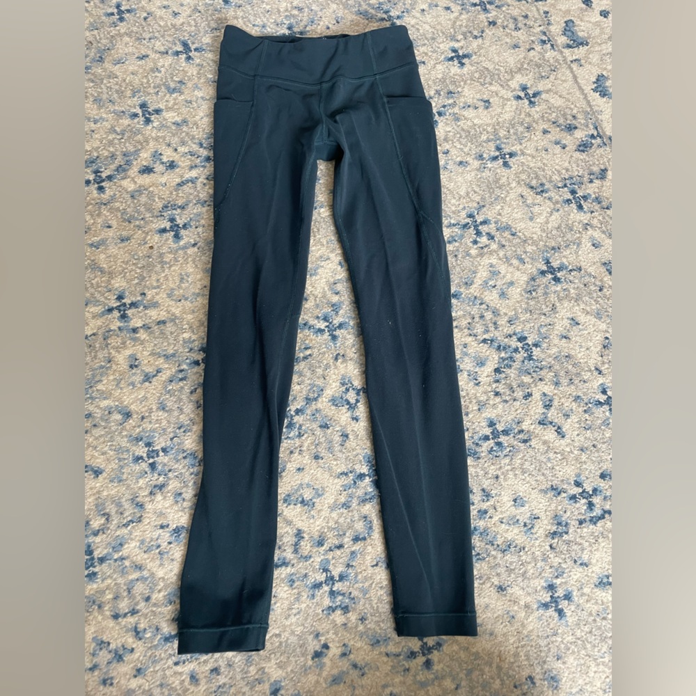 Athleta Girls ‘stash your treasures’ tight